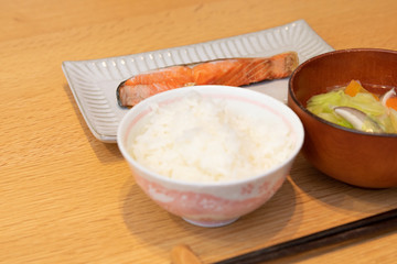 健康的な日本の朝食