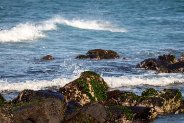 Fototapeta na wymiar water and rocks in the sea