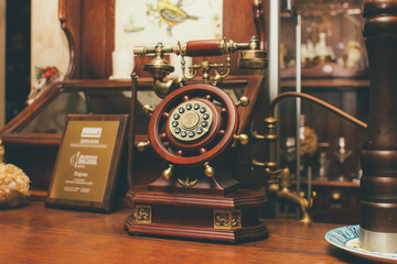 Fototapeta na wymiar old telephone 