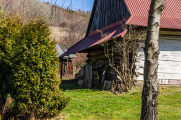 Drewniany dom  © wedrownik52