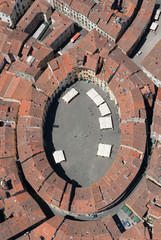 piazza anfiteatro Lucca Toscana Italia