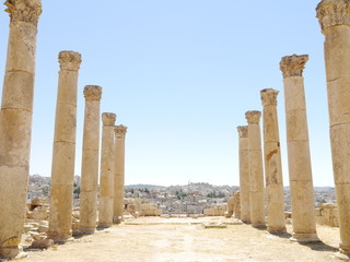 colonnaded street, Jerash, kingdom Jordan, Middle East