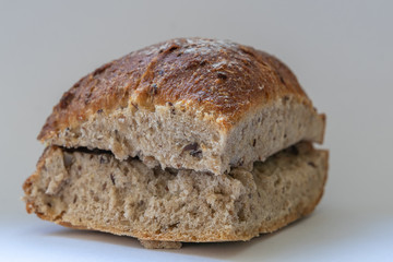 Braunes gesundes Brot