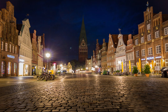 L&uuml;neburg bei Nacht