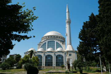Fototapeta na wymiar Ebu Beker Mosque in Shkoder, Albania