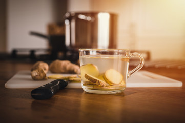 Preparation of ginger tea. Ginger tea for strong immunity.