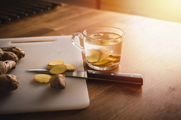 Preparation of ginger tea. Ginger tea for strong immunity.