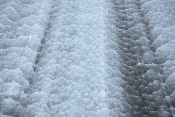 Dibujos de agua al caer por un muro