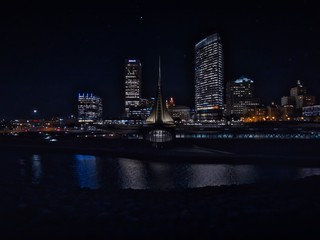 Fototapeta na wymiar Milwaukee skyline at night