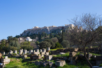 Fototapeta na wymiar Beautiful view of the Acropolis of Greece in Athens during the afternoon