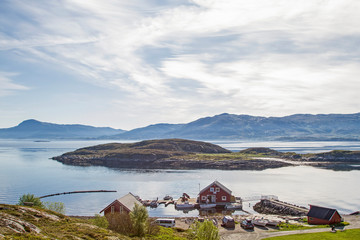 Fototapeta na wymiar Bootshaus im Fjord