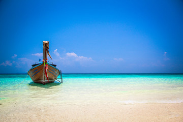 Fototapeta premium Landscapes of the beautiful Kingdom of Thailand, the purest Adaman Sea and islands.