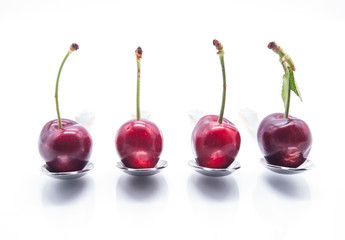 Cucharas con cerezas
