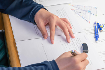受験勉強　テスト勉強　イメージ