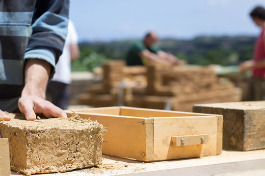 bioconstruccion ladrillos barro paja 