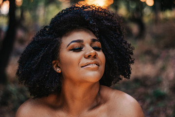 Modelo brasileira negra / Beleza brasileira / Modelo negra / Modelo nordestina/ Mulher nordestina