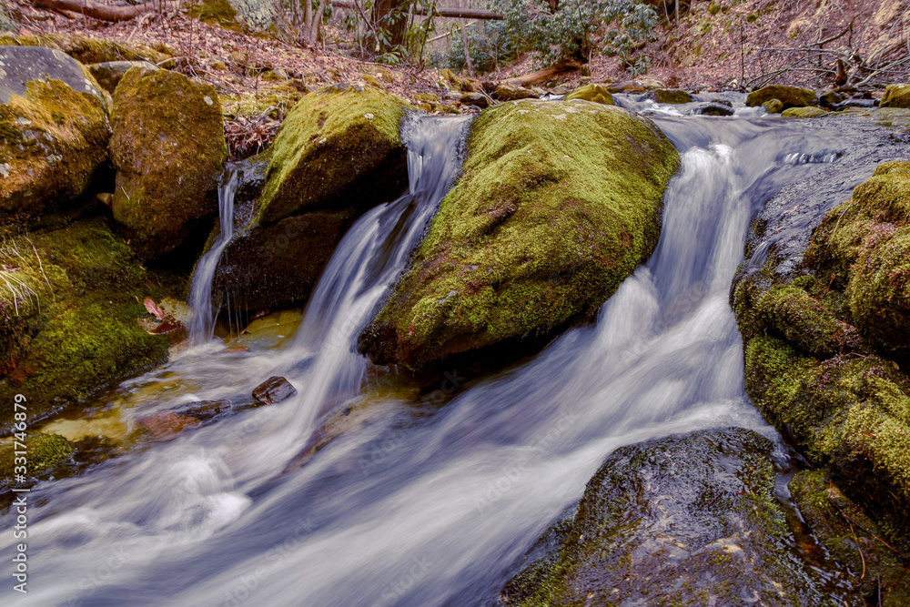 Wall mural waterfall at dunnfield creek