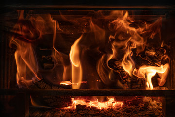 Le&ntilde;a ardiendo