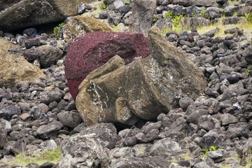 Easter Island – Fallen Moai statues at Akahanga