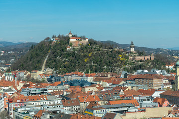 Fototapeta premium Menschenleere Stadt Graz während der Corona-Virus Krise