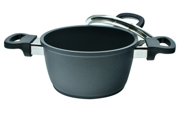 Schwarzer Kochtopf mit angelehntem Glasdeckel von Vorne