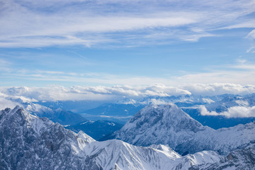 Obraz premium High alpine mountains with snow in Germany and blue beautiful sky