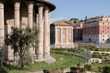 Fototapeta na wymiar Temple of Hercules Victor (Vesta), oldest Roman temple in marble, Rome, Italy