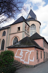 Fototapeta na wymiar romanische Kirche St. Maria in Lyskirchen