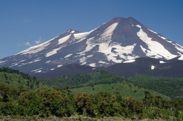 Fototapeta premium Llaima volcano in the Conguillio National Park.