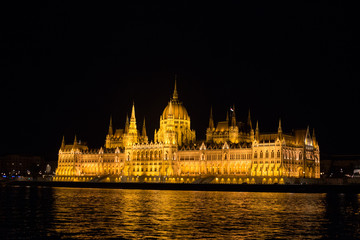 Fototapeta premium Budapest Parliament Buildings at night with backlight