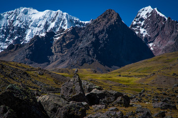 Fototapeta na wymiar A view of Ausangate Mountain. It is one of the most important in Peru. It has several gaps in its extension. The area is a tourist attraction for trekking