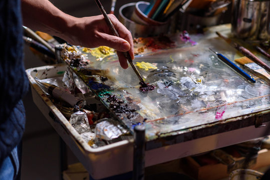 Taller de artista pl&aacute;stico pintor