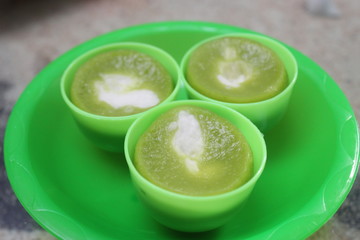 Sweet green cake with steamed pandanus