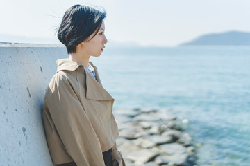 Fototapeta premium 海の女性