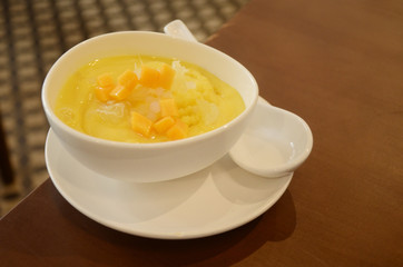 Mango sweet soup with tapioca pearls.