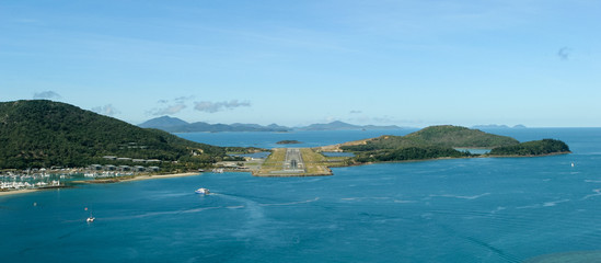 Obraz premium Landing at Hamilton Island Australia