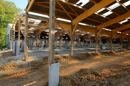 Construction d'un batiment agricole &agrave; ossature bois