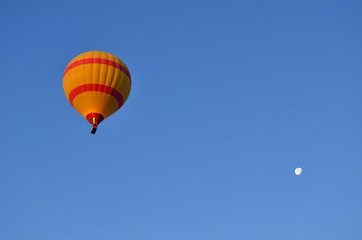  Balloon with the moon in the morning.