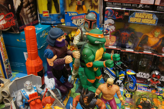 KUALA LUMPUR, MALAYSIA -MARCH 15, 2020: Selected focused of classic fictional action figure character TEENAGE MUTANT NINJA TURTLE. Displayed by the collector on the desk for the public. 