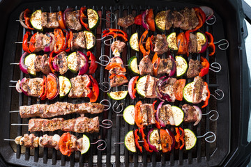 Souflaki, Fleischspieße, Schaschlik grillen