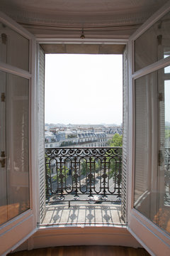 Vue sur Paris de la fenetre