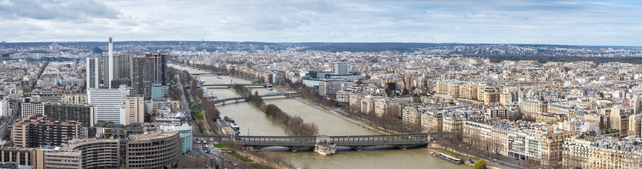 Obraz premium View of Paris from the Eiffel Tower.