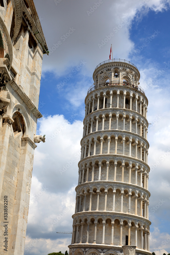 Wall mural Pisa (PI), Italy - June 10, 2017: The famous Learning Tower of Pisa, Tuscany, Italy, Europe