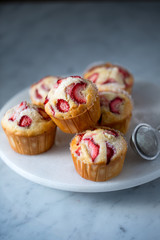 いちごの米粉マフィン