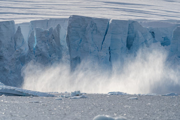 Massive glacier calving in Antarctica