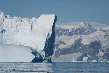 Ice berg in Crystal Sound in Antarctica © David Katz