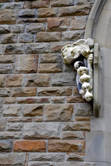 Clyne Chapel carved head with garlic