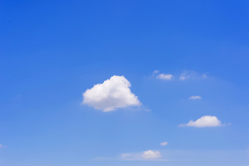 Obraz premium Blue sky and clouds background