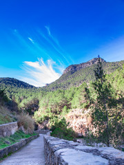 Fototapeta na wymiar view of the mountains and lake Montanejos