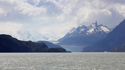 Fototapeta na wymiar Lago Grey, Parque Nacional Torres del Paine, Patagonia, Chile
